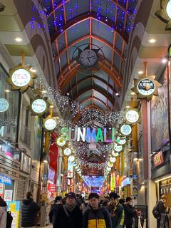 Shinjuku 2 stops, 3 people,station walk for 4 mins - 3
