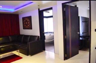 Absolute bangla suites 65 sqm corner room with Jacuzzi - Patong - 2