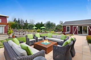 Gorgeous Property Within The Heart Of Sonoma - 8
