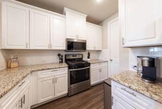 The Rowhouse Gym Mancave 2bed Pet Friendly - McKinney - 1