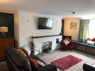 New Farm , for large groups nr Barry and beaches - 6