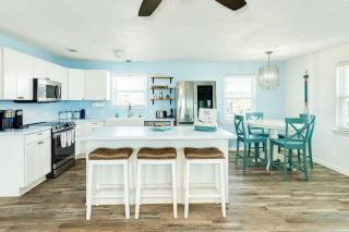 The Seaside Dollar - 2nd Row, Spectacular Sea Views - 4