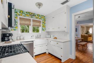 The Gallery at Duckpond - 1930s Historic Charm - Gainesville - 8