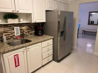 Large Oceanview Beach 2 2 Comfortable Apartment - 6