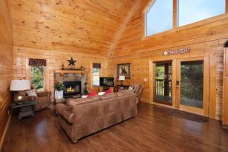 Charming 2BR Mountain Views! Hot Tub - Pigeon Forge - 5
