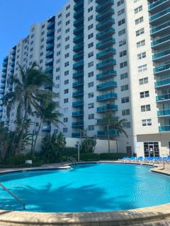Large Oceanview Beach 2 2 Comfortable Apartment - 8