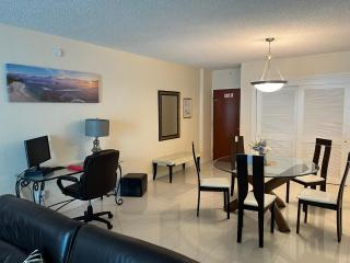 Large Oceanview Beach 2 2 Comfortable Apartment - 3