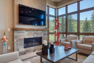 Riverfront Townhome 19 by East West Hospitality - 2