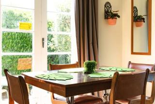 6min to city centre - Cosy & Quiet Vintage Retreat - 3