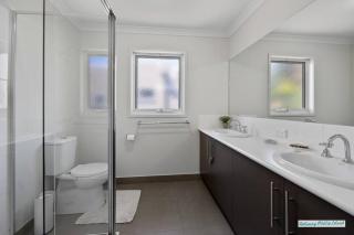 Tayana Escape - Cowes - 3