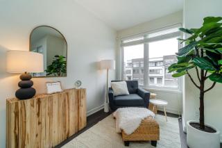 Luxury Urban Town home - Oakville - 6
