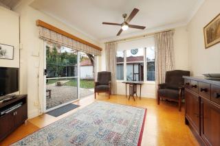 Step Back in Time on Dean - Albury - 9