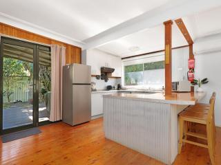 Cosy Retreat in Nelson Bay - Nelson Bay - 3