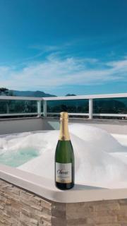 Cobertura com jacuzzi em Ubatuba - 0