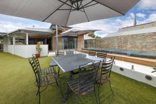 Central Entertainer's Paradise - Wodonga - 6