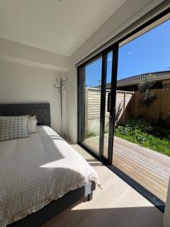 Waverly Place - One Private Room - Orewa - 2