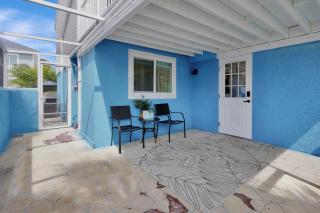 Charming Fort Myers Beach House - 6