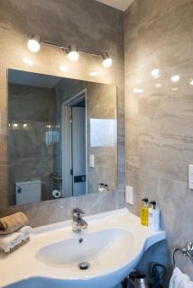 Two Tree Motel & Lodge - 1