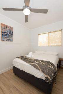 Blissful Beachfront Apartment Broulee - Broulee - 1