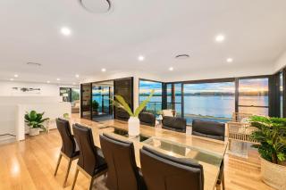 Riverside Luxury - 4