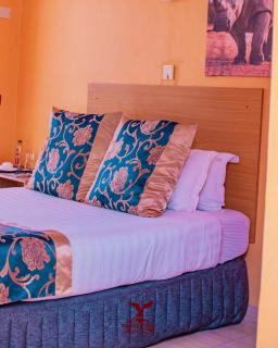 Eaglesvale Resort - Naivasha - 3
