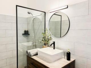 1 Min To Batu Bolong Island Boy Guesthouse Kt 4 - Canggu - 5