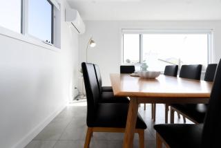 Spacious 4-Bed Coastal Retreat with Ocean Views - Bridport - 6
