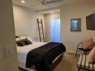 Unwind by the Dunes - Beachside Apartment by uHoliday - Casuarina - 9