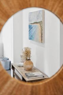 Modern Seaside Escape on the Coast - 3