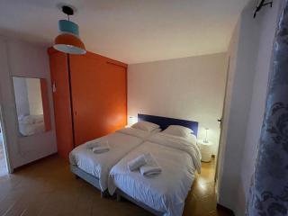 La Villa 101 -TOPVACANCES -LES ISSAMBRES - La Garonnette-Plage - 2