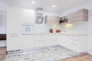 Spacious and modern apt, 6 guests, Central station, self check-in - 8