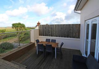 Waves Guest Suites - 5