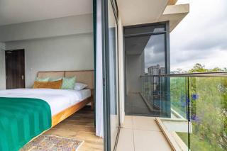 Lush Retreat Near Yaya Center with Pool, Gym & Views - Nairobi - 5