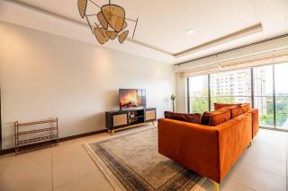 Lush Retreat Near Yaya Center with Pool, Gym & Views - Nairobi - 4