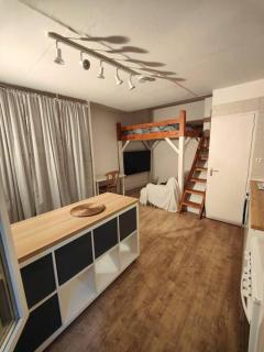 Studio rénové centre-ville Nîmes - Nîmes - 2