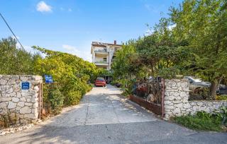 Stunning Apartment In Sibenik With Wifi - 0