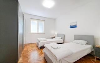 Cozy Apartment In Pula With Wifi - Pula - 3