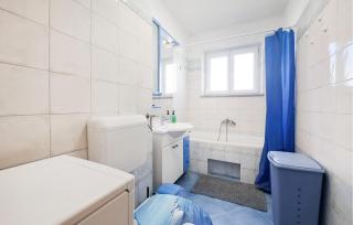 2 Bedroom Nice Apartment In Pula - 1