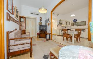 Awesome Home In Trogir With Wifi - Trogir - 7