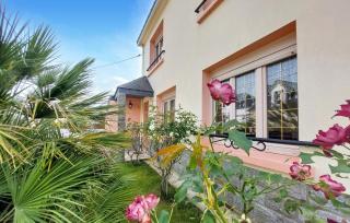 3 Bedroom Awesome Home In Riantec - 1