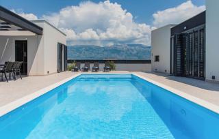 Lovely Home In Razanac With Wifi - Ražanac - 1