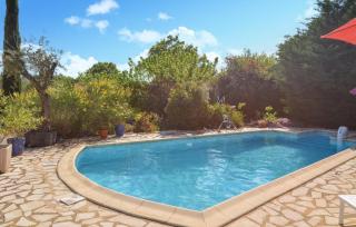 Beautiful Home In St Julien De Peyrolas - Saint-Julien-de-Peyrolas - 2