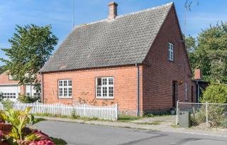3 Bedroom Awesome Home In Bandholm - Bandholm - 2