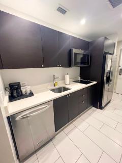 Doral Pool 1107 by Wave Properties - 4