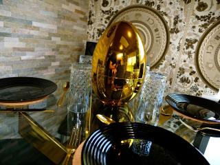 Ultra Deluxe Versace Apartment Near Sheffield - Rotherham - 5