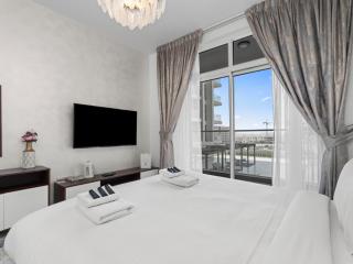 Luxurious Haven Studio In Jewelz-Arjan - Dubai - 6