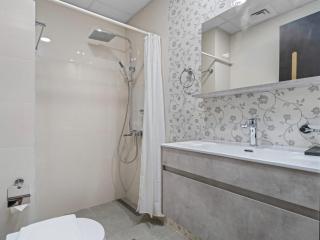 Luxurious Haven Studio In Jewelz-Arjan - Dubai - 2