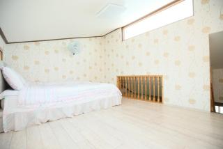 Suncheon Bay Wind Hill House - Suncheon - 9