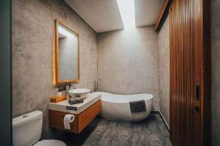 Villa Cintamu - Modern Spacious Villa in Prime Berawa Location - Canggu - 9