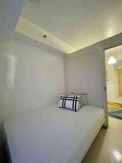 Moa Sea Residences Staycation - Manila - 1